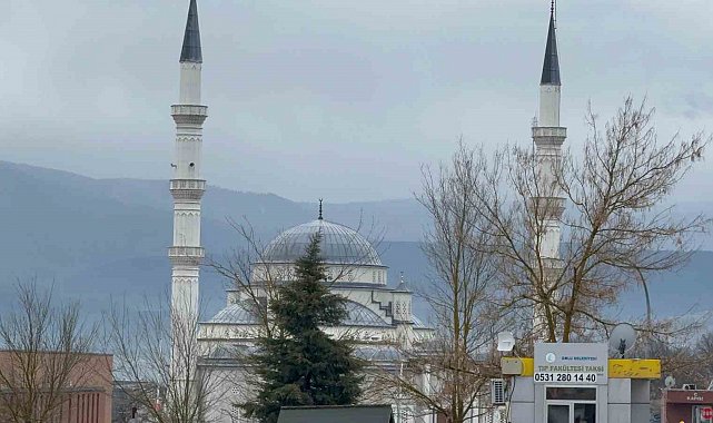 Yangın faciasında yaşamını yitirenler için 1270 camide sala okundu