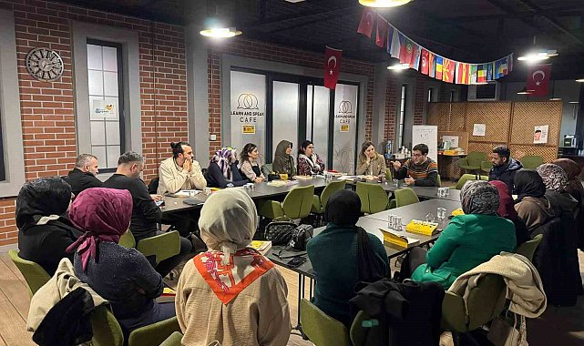 Yazarlar okuyucular ile buluşturuluyor