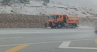 Yeni Konya Antalya Kara yolunda kar yağışı