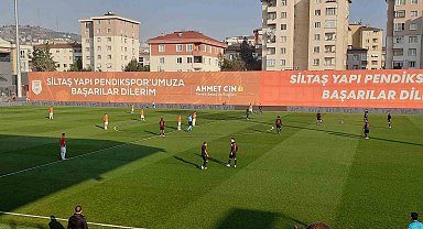 Yeni Malatyasporlu futbolculardan protesto