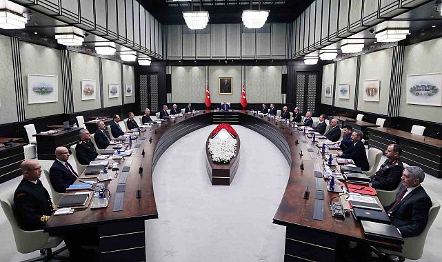Yeni yılın ilk MGK Toplantısında Milli Güvenlik Siyaseti Belgesi yenilendi, "terörle mücadele ve küresel barış" vurgusu yapıldı