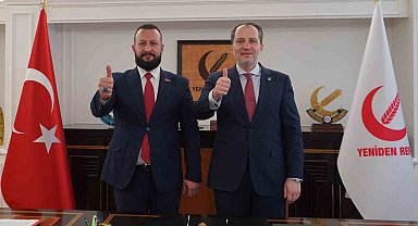 Yeniden Refah Partisi MKYK üyesi Sadık Çat'tan teşekkür