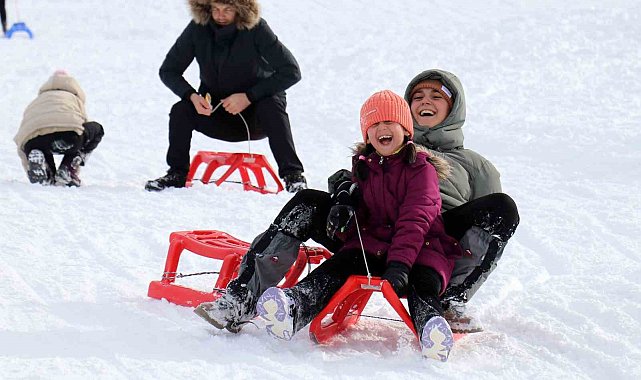 Zigana Kayak Merkezi yarıyıl tatilinde yoğun ilgi görüyor