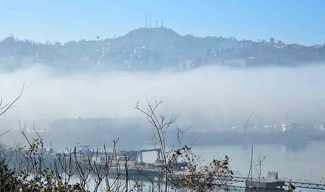 Zonguldak'ta sis kartpostallık manzaralar oluşturdu