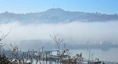 Zonguldak'ta sis kartpostallık manzaralar oluşturdu