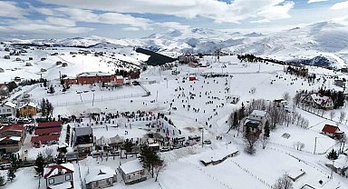 2 bin rakımda renkli festival