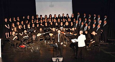 'Türk Halk Müziği Deyişler Konseri' yoğun ilgi gördü