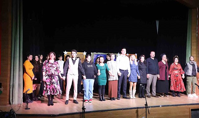 'Yakından Kumanda 2' oyunu bir kez daha sahnelendi