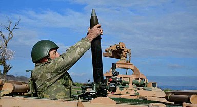 59'uncu Havan ve Topçu Eğitim Tugay Komutanlığı'nda havan atışları gerçekleşti