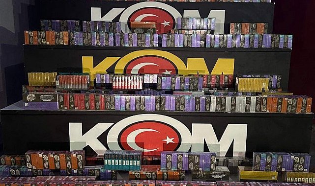 Adana'da bin paket kaçak elektronik sigara kiti ele geçirildi