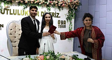 Adana'da nikah salonlarında 14 Şubat yoğunluğu