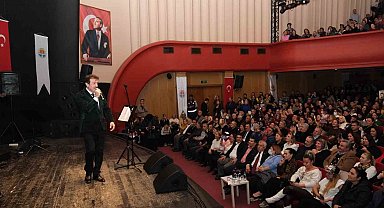 Adanalı merhum sanatçı Ferdi Tayfur, Büyükşehir'in düzenlediği gecede anıldı