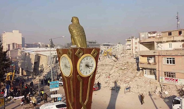 Adıyaman saat kulesi 2 yıldır 04.17'yi gösteriyor