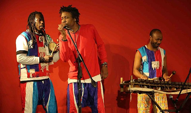 Afrika'nın renkli kültürü MEM Sahne'ye taşındı