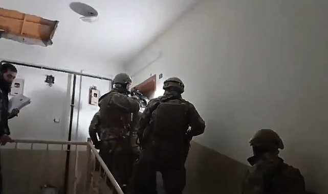 Ağrı'da çeşitli suçlarlardan aranan 8 kişi yakalandı