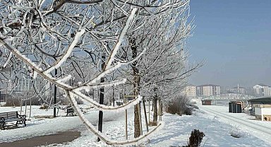 Ağrı'da hava yeniden buz kesti
