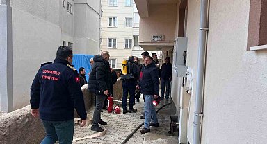 Alevlere teslim olan ev kullanılmaz hale geldi