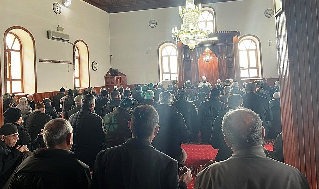 Altıntaş'ta şehit asker Mustafa Özkardeş için mevlit programı