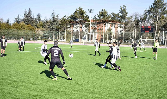 Anadolu Üniversitesi Öğrenci Spor Turnuvaları'nın 2'nci yarısı başladı