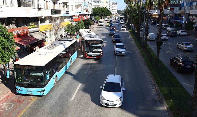 Antalya'da halk otobüsleri için şerit kararı UKOME'den geçti