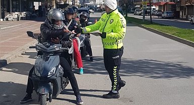 Antalya'da motosiklet ve araç denetimlerinde 127 sürücüye ceza kesildi