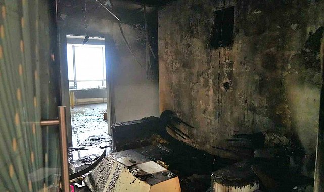 Antalya'da ofis yangını: 1 buçuk milyon TL'lik mal kaybı