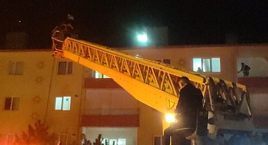 Apartman bacasında çıkan yangın paniğe sebep oldu