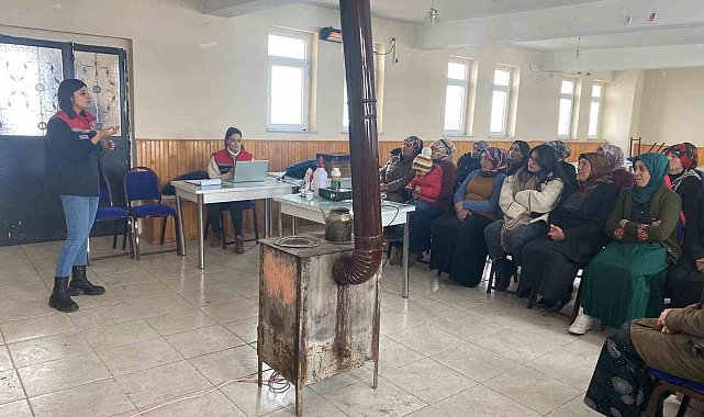 Arpaçay'da kadın çiftçiler hem öğreniyor hem güçleniyor