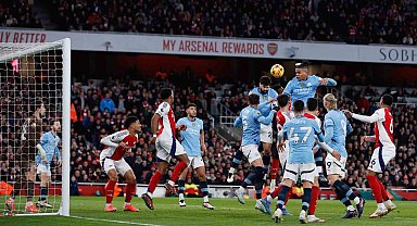 Arsenal'dan, Manchester City'e farklı tarife: 5-1