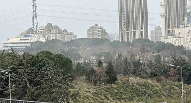 Ataşehir'de kar yağışı başladı