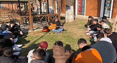 Aydın'daki gençlik kampında gençler bir araya geldi