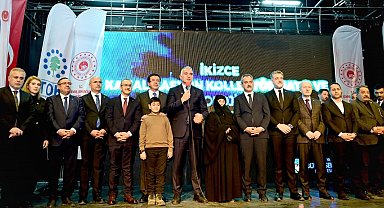 Bakan Ersoy, Malatya'da 6 Şubat depremlerinin yıldönümünde anma programına katıldı