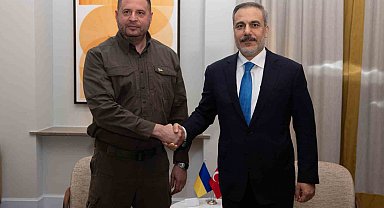 Bakan Fidan Ukrayna Cumhurbaşkanlığı Ofisi Başkanı Andriy Yermak ile görüştü