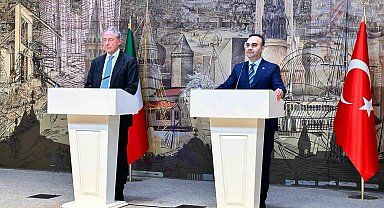 Bakan Kacır: "Baykar'ın, Piaggio Aerospace yatırımını Türkiye ile İtalya arasındaki yeni bir dönemin işaret fişeği olarak değerlendiriyoruz"