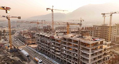 Bakan Kurum: "Asrın inşasına 724 tam gaz devam"