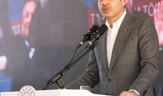 Bakan Kurum: "CHP'nin hayal dahi edemeyeceği eserleri yapmaya devam edeceğiz, deprem bölgesinden ayrılmayacağız"