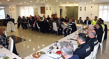 Balıkesir Emniyet Müdürlüğünden muhtarlara 'Huzur' toplantısı