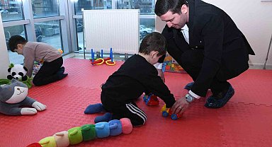 Balıkesir'de engeller birlikte aşılıyor