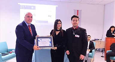 Balıkesirli genç yazara büyük onur