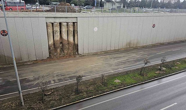 Bandırma'da Bat-Çık yolda çökme