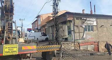 Başkale'deki trafo yangınında fırın personeli büyük bir faciayı engelledi