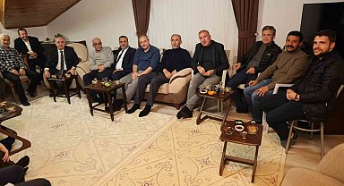 Başkan Bıyık, umreden dönen vatandaşları ziyaret etti