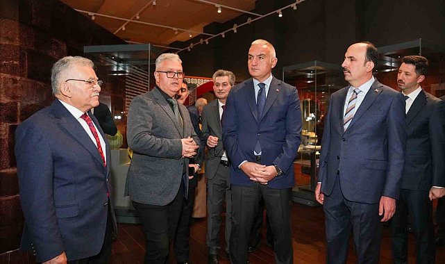 Başkan Büyükkılıç; Millet Kütüphanesi'nde Anadolu Selçukluları Sergisi'nin açılışına katıldı