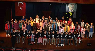 Başkan Çerçioğlu Nazillili çocukları tiyatro ile buluşturdu