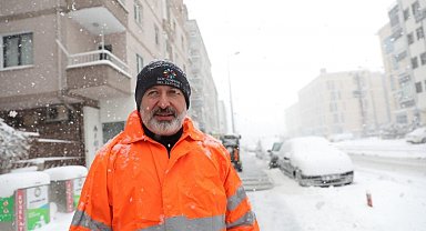 Başkan Çolakbayrakdar, "Kar, şehrimize bereket getirirken, ulaşım güvenliği için yoğun çalışıyoruz"