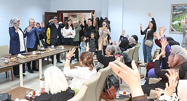 Başkan Ercan işitme engelli kadınlarla buluştu