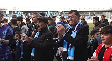 Başkan Eyüp Kahveci'den Belediye Kütahyaspor'a tam destek