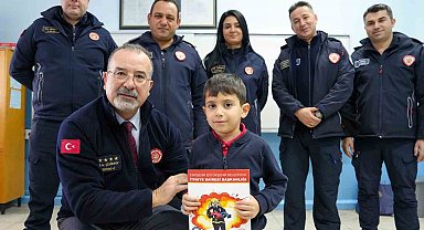 Başkan Ünlüce, minik Ömer'in isteğine sessiz kalmadı