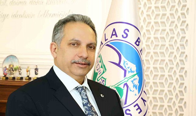 Başkan Yalçın: "Berat Kandili huzur ve sükunete açılan kapı olsun"