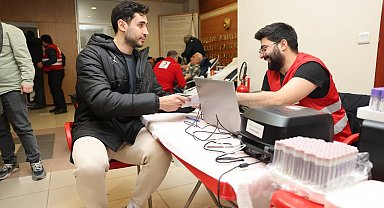 Basketbolcular kan bağışladı